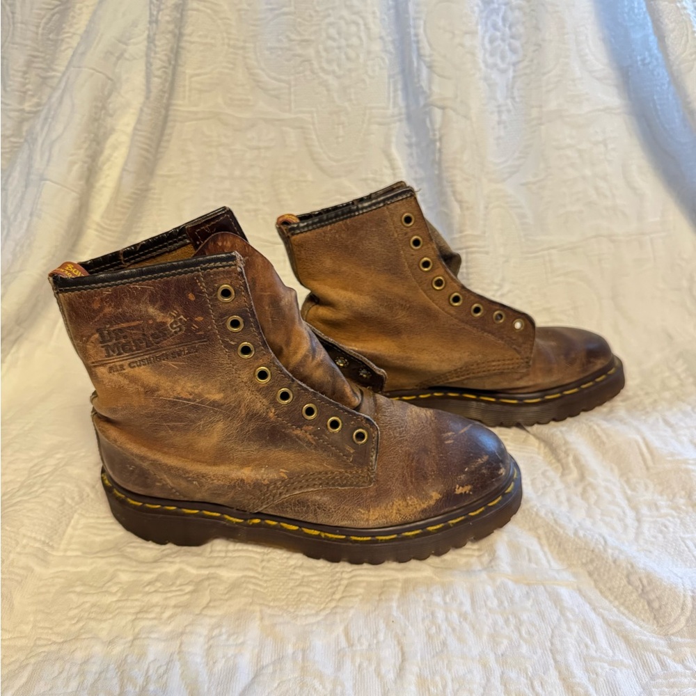 Vintage Doc Martens Lace Up Boots